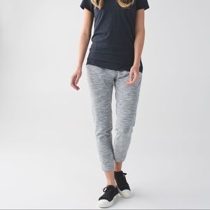 Lululemon Jet Crop Slim Grey